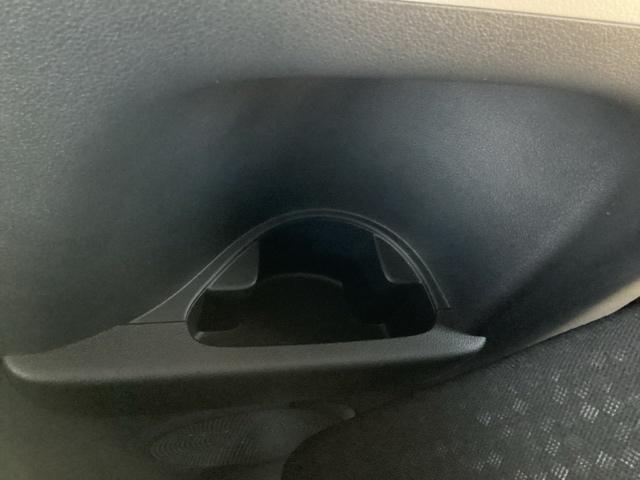 Ｎ－ＢＯＸカスタム ＧＳＳブラックスタイルパッケージ　ＥＴＣ／純正ナビ／バックモニター　リアカメラ　スマートキー　シートヒータ　フルセグＴＶ　ＡＢＳ　横滑り防止機能　ナビＴＶ　キーフリー　ベンチシート　パワステ　カーテンエアバック　セキュリティー　ＰＷ（39枚目）