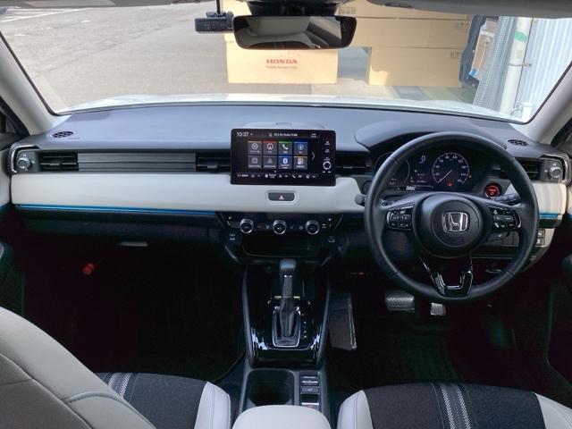 ヴェゼル ｅ：ＨＥＶＺ・ＰＬａＹパッケージ　ＥＴＣ／純正ナビ／バックモニター／ホンダセンシング　地デジ　サイドエアバッグ　ソナー　クルーズコントロール　ナビＴＶ　シートヒータ　両席エアバック　アイドリングストップ　ＵＳＢ接続　ドラレコ（2枚目）