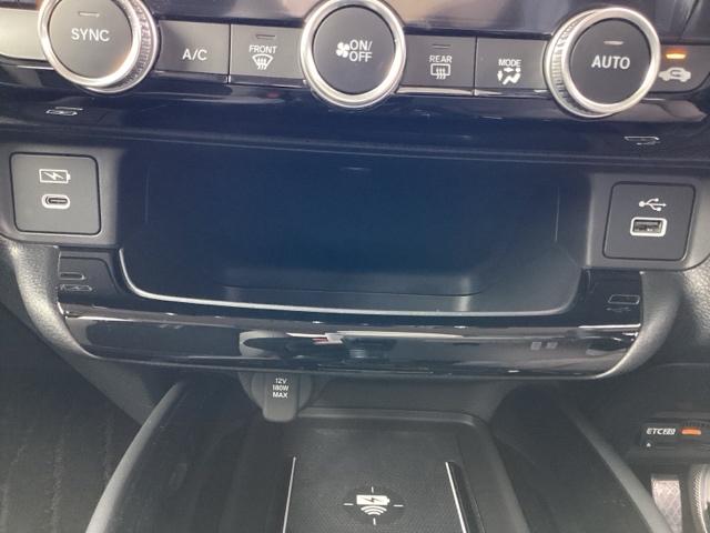 ヴェゼル ｅ：ＨＥＶＺ・ＰＬａＹパッケージ　ＥＴＣ／純正ナビ／バックモニター／ホンダセンシング　地デジ　サイドエアバッグ　ソナー　クルーズコントロール　ナビＴＶ　シートヒータ　両席エアバック　アイドリングストップ　ＵＳＢ接続　ドラレコ（25枚目）