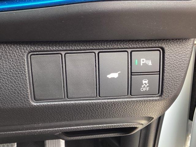 ヴェゼル ｅ：ＨＥＶＺ・ＰＬａＹパッケージ　ＥＴＣ／純正ナビ／バックモニター／ホンダセンシング　地デジ　サイドエアバッグ　ソナー　クルーズコントロール　ナビＴＶ　シートヒータ　両席エアバック　アイドリングストップ　ＵＳＢ接続　ドラレコ（36枚目）