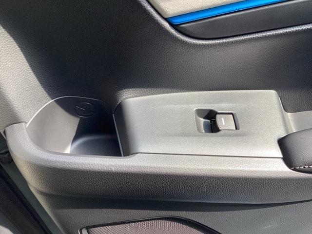 ヴェゼル ｅ：ＨＥＶＺ・ＰＬａＹパッケージ　ＥＴＣ／純正ナビ／バックモニター／ホンダセンシング　地デジ　サイドエアバッグ　ソナー　クルーズコントロール　ナビＴＶ　シートヒータ　両席エアバック　アイドリングストップ　ＵＳＢ接続　ドラレコ（41枚目）