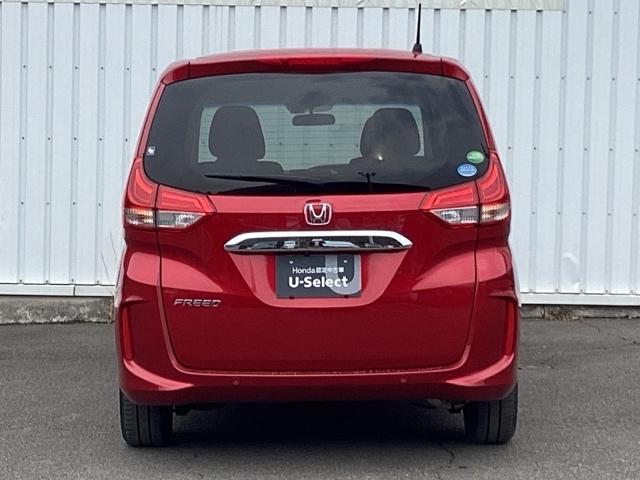 フリード Ｇ・ホンダセンシング　ＬＥＤヘッドライト／メモリーナビ／ＥＴＣ　Ｗ電動ドア　キーフリ　スマートキーシステム　カーテンエアバッグ　イモビ　ＵＳＢポート　カラーバックモニター　横滑防止装置　ＬＥＤランプ　整備点検記録簿　ＳＲＳ（9枚目）