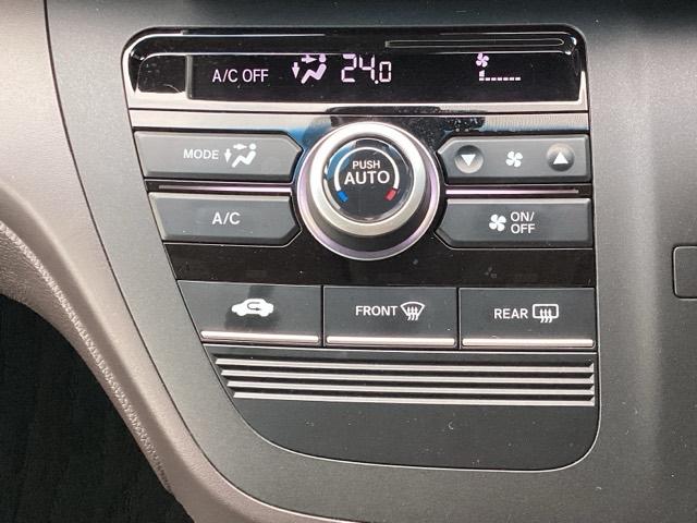 フリード Ｇ・ホンダセンシング　ＬＥＤヘッドライト／メモリーナビ／ＥＴＣ　Ｗ電動ドア　キーフリ　スマートキーシステム　カーテンエアバッグ　イモビ　ＵＳＢポート　カラーバックモニター　横滑防止装置　ＬＥＤランプ　整備点検記録簿　ＳＲＳ（13枚目）