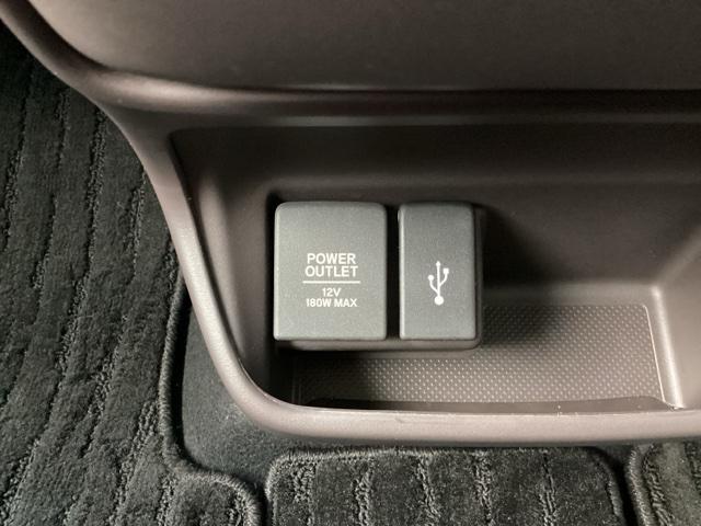 フリード Ｇ・ホンダセンシング　ＬＥＤヘッドライト／メモリーナビ／ＥＴＣ　Ｗ電動ドア　キーフリ　スマートキーシステム　カーテンエアバッグ　イモビ　ＵＳＢポート　カラーバックモニター　横滑防止装置　ＬＥＤランプ　整備点検記録簿　ＳＲＳ（26枚目）