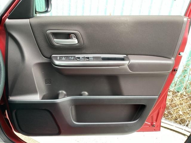 フリード Ｇ・ホンダセンシング　ＬＥＤヘッドライト／メモリーナビ／ＥＴＣ　Ｗ電動ドア　キーフリ　スマートキーシステム　カーテンエアバッグ　イモビ　ＵＳＢポート　カラーバックモニター　横滑防止装置　ＬＥＤランプ　整備点検記録簿　ＳＲＳ（35枚目）