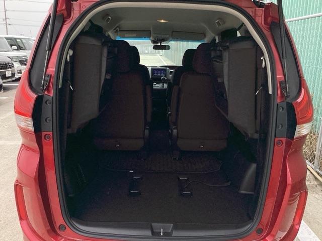 フリード Ｇ・ホンダセンシング　ＬＥＤヘッドライト／メモリーナビ／ＥＴＣ　Ｗ電動ドア　キーフリ　スマートキーシステム　カーテンエアバッグ　イモビ　ＵＳＢポート　カラーバックモニター　横滑防止装置　ＬＥＤランプ　整備点検記録簿　ＳＲＳ（41枚目）