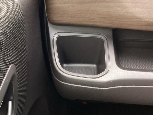 フリード Ｇ・ホンダセンシング　ＬＥＤヘッドライト／メモリーナビ／ＥＴＣ　Ｗ電動ドア　キーフリ　スマートキーシステム　カーテンエアバッグ　イモビ　ＵＳＢポート　カラーバックモニター　横滑防止装置　ＬＥＤランプ　整備点検記録簿　ＳＲＳ（42枚目）