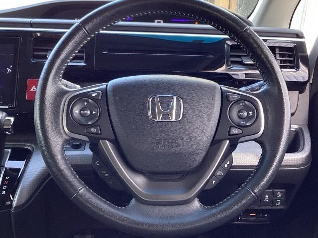 ��ɂȂ��ފ��o�̃X�e�A�����O�ł��B�����S�n�A�f�U�C�����A���쐫�ɂ���������A�C�e���ł��B