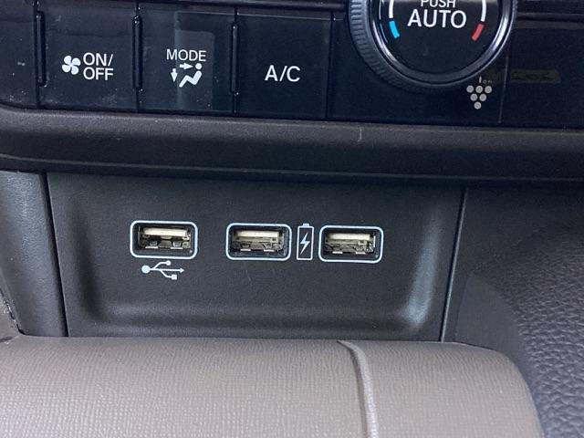 N-WGN Lホンダセンシング ETC/純正ナビ/バックモニター/ホンダセンシング キーレスエントリ Iストップ サイドエアバック リアカメラ 運転席シートヒーター USB入力 パーキングセンサー ETC車載器 パワーステアリング(22枚目)