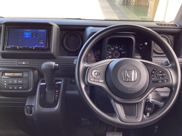 ��ɂȂ��ފ��o�̃X�e�A�����O�ł��B�����S�n�A�f�U�C�����A���쐫�ɂ���������A�C�e���ł�