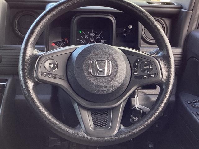 �g���������Z���V���O���ڃ~���g���[�_�[�ƒP��J�����ŁA�N���}�̑O���̏󋵂�F���B�u���[�L��X�e�A�����O�̐���Z�p�Ƌ������A���S�E���K�ȉ^�]�⎖�̉�����x�������̃V�X�e���ł�