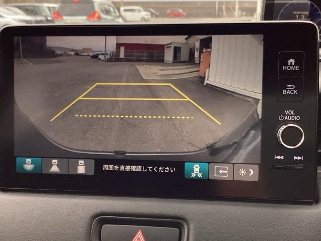 �֗��ȂR�r���[�؂�ւ��A�K�C�h���\���t���̃o�b�N�J�����ł��B��ގ��A����̎��E���T�|�[�g���܂�