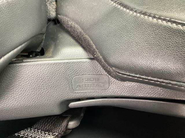 �y�T�C�h�G�A�o�b�N�z���ʂ���̏Փ˂ɂ�������G�A�o�b�O�𑕔��B���S�������܂�܂��B