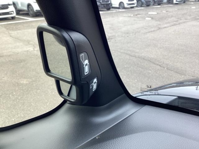 Ｎ－ＢＯＸカスタム Ｌターボ　メモリーナビ／ＬＥＤライト　両側電動Ｄ　セキュリティアラーム　フルオートエアコン　Ｓヒーター　ＬＥＤランプ　地デジフルセグ　Ｂカメ　アクティブクルーズコントロール　サイドカーテンエアバック　Ｉストップ（48枚目）