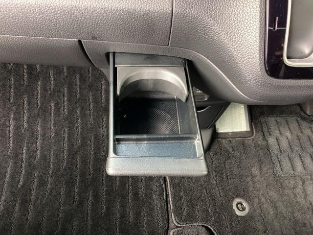 Ｎ－ＢＯＸカスタム Ｌターボ　メモリーナビ／ＬＥＤライト　両側電動Ｄ　セキュリティアラーム　フルオートエアコン　Ｓヒーター　ＬＥＤランプ　地デジフルセグ　Ｂカメ　アクティブクルーズコントロール　サイドカーテンエアバック　Ｉストップ（51枚目）