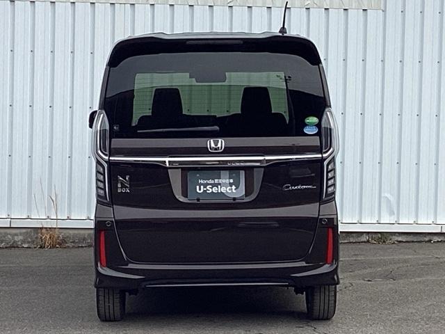 Ｎ－ＢＯＸカスタム Ｇ・Ｌターボホンダセンシング　メモリーナビ／ＬＥＤライト　Ｂソナー　ベンチ　横滑り防止システム　整備点検記録簿　地デジフルセグ　ＴＶナビ　Ｗエアバック　サイドエアバック　ターボ車　ＵＳＢ　セキュリティアラーム　ＥＴＣ付　ＤＶＤ（9枚目）