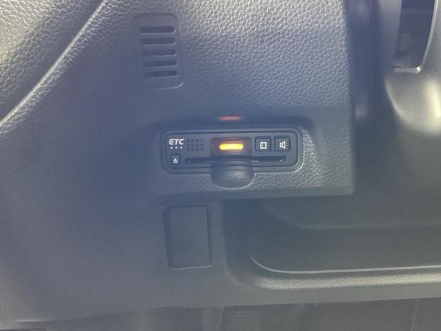 Ｎ－ＢＯＸカスタム Ｇ・Ｌターボホンダセンシング　メモリーナビ／ＬＥＤライト　Ｂソナー　ベンチ　横滑り防止システム　整備点検記録簿　地デジフルセグ　ＴＶナビ　Ｗエアバック　サイドエアバック　ターボ車　ＵＳＢ　セキュリティアラーム　ＥＴＣ付　ＤＶＤ（14枚目）