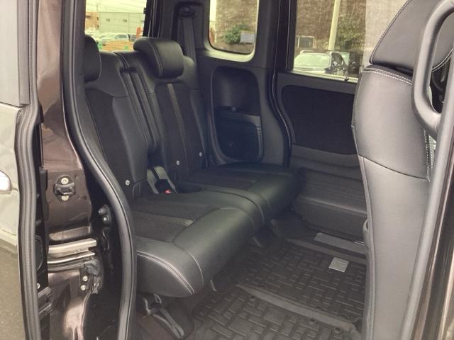 Ｎ－ＢＯＸカスタム Ｇ・Ｌターボホンダセンシング　メモリーナビ／ＬＥＤライト　Ｂソナー　ベンチ　横滑り防止システム　整備点検記録簿　地デジフルセグ　ＴＶナビ　Ｗエアバック　サイドエアバック　ターボ車　ＵＳＢ　セキュリティアラーム　ＥＴＣ付　ＤＶＤ（17枚目）