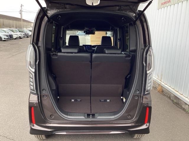 Ｎ－ＢＯＸカスタム Ｇ・Ｌターボホンダセンシング　メモリーナビ／ＬＥＤライト　Ｂソナー　ベンチ　横滑り防止システム　整備点検記録簿　地デジフルセグ　ＴＶナビ　Ｗエアバック　サイドエアバック　ターボ車　ＵＳＢ　セキュリティアラーム　ＥＴＣ付　ＤＶＤ（18枚目）