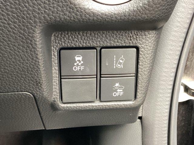 Ｎ－ＢＯＸカスタム Ｇ・Ｌターボホンダセンシング　メモリーナビ／ＬＥＤライト　Ｂソナー　ベンチ　横滑り防止システム　整備点検記録簿　地デジフルセグ　ＴＶナビ　Ｗエアバック　サイドエアバック　ターボ車　ＵＳＢ　セキュリティアラーム　ＥＴＣ付　ＤＶＤ（33枚目）