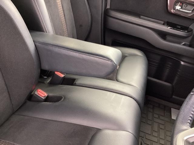 Ｎ－ＢＯＸカスタム Ｇ・Ｌターボホンダセンシング　メモリーナビ／ＬＥＤライト　Ｂソナー　ベンチ　横滑り防止システム　整備点検記録簿　地デジフルセグ　ＴＶナビ　Ｗエアバック　サイドエアバック　ターボ車　ＵＳＢ　セキュリティアラーム　ＥＴＣ付　ＤＶＤ（36枚目）