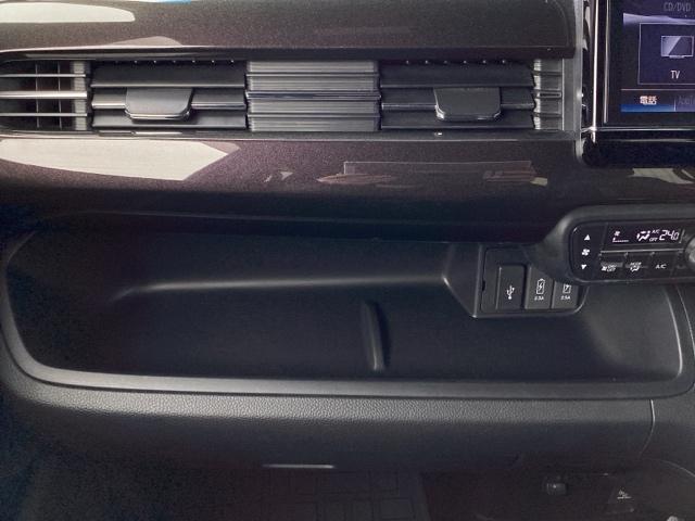 Ｎ－ＢＯＸカスタム Ｇ・Ｌターボホンダセンシング　メモリーナビ／ＬＥＤライト　Ｂソナー　ベンチ　横滑り防止システム　整備点検記録簿　地デジフルセグ　ＴＶナビ　Ｗエアバック　サイドエアバック　ターボ車　ＵＳＢ　セキュリティアラーム　ＥＴＣ付　ＤＶＤ（46枚目）