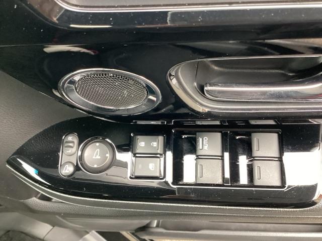 Ｎ－ＢＯＸカスタム Ｌターボ　メモリ－ナビ／ＬＥＤヘッドライト　両側電動Ｄ　セキュリティアラーム　フルオートエアコン　Ｓヒーター　ＬＥＤランプ　地デジフルセグ　Ｂカメ　アクティブクルーズコントロール　サイドカーテンエアバック（40枚目）