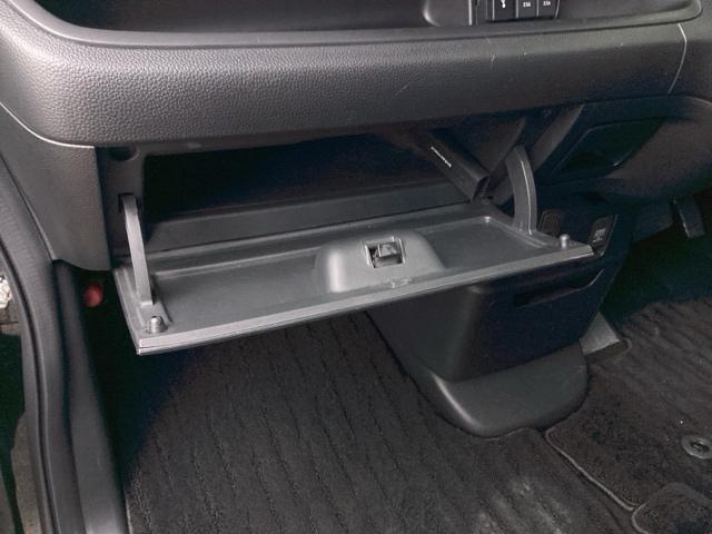 Ｎ－ＢＯＸカスタム Ｌターボ　メモリ－ナビ／ＬＥＤヘッドライト　両側電動Ｄ　セキュリティアラーム　フルオートエアコン　Ｓヒーター　ＬＥＤランプ　地デジフルセグ　Ｂカメ　アクティブクルーズコントロール　サイドカーテンエアバック（52枚目）