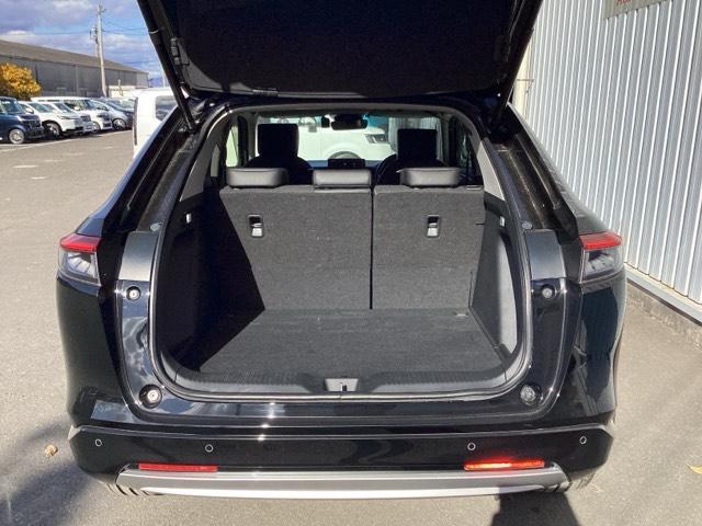 ヴェゼル ｅ：ＨＥＶＺ　ＢＳＩ・後退出庫サポートレス　Ｓヒータ　地デジフルセグＴＶ　定期点検記録簿　サイドエアバッグ　後カメラ　前後障害物センサー　横滑防止装置　エアコン　ＬＥＤヘットライト　パワステ　ＵＳＢ接続　ナビＴＶ（19枚目）