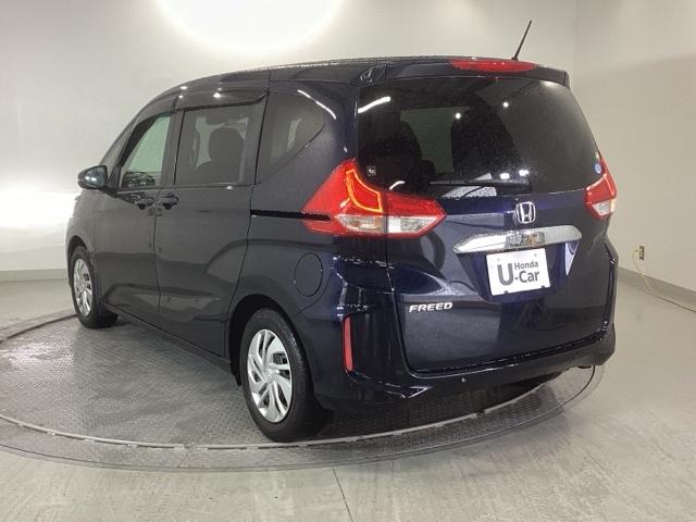 フリード Ｇ・ホンダセンシング　純正ナビ　フルセグ　６人乗り　Ｗ電動ドア　キーフリ　スマートキーシステム　イモビ　ＵＳＢポート　カラーバックモニター　横滑防止装置　ＬＥＤランプ　エアコン　クルコン　パワーウィンドウ　ＳＲＳ　ＡＢＳ（10枚目）