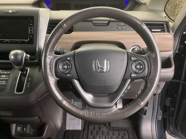 フリード Ｇ・ホンダセンシング　純正ナビ　フルセグ　６人乗り　Ｗ電動ドア　キーフリ　スマートキーシステム　イモビ　ＵＳＢポート　カラーバックモニター　横滑防止装置　ＬＥＤランプ　エアコン　クルコン　パワーウィンドウ　ＳＲＳ　ＡＢＳ（18枚目）