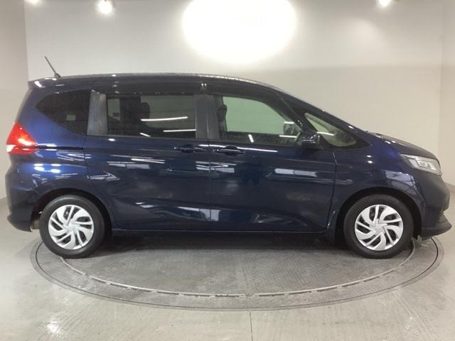 フリード Ｇ・ホンダセンシング　純正ナビ　フルセグ　６人乗り　Ｗ電動ドア　キーフリ　スマートキーシステム　イモビ　ＵＳＢポート　カラーバックモニター　横滑防止装置　ＬＥＤランプ　エアコン　クルコン　パワーウィンドウ　ＳＲＳ　ＡＢＳ（30枚目）