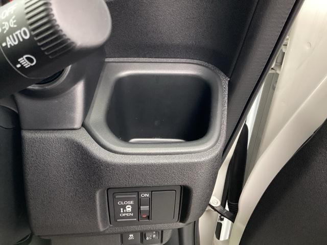 Ｎ－ＢＯＸカスタム ベースグレード　ＨｏｎｄａＣＯＮＮＥＣＴｆｏｒＧａｔｈｅｒｓ＋ナビ装着用スペシャルパッケージ　ベンチシ－ト　アクティブクルーズ　フルセグ対応　前席シートヒーター　イモビライザー　１オーナー　ＵＳＢ　運転席エアバッグ（31枚目）
