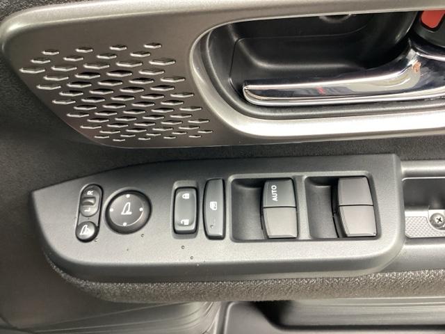 Ｎ－ＢＯＸカスタム ベースグレード　ＨｏｎｄａＣＯＮＮＥＣＴｆｏｒＧａｔｈｅｒｓ＋ナビ装着用スペシャルパッケージ　ベンチシ－ト　アクティブクルーズ　フルセグ対応　前席シートヒーター　イモビライザー　１オーナー　ＵＳＢ　運転席エアバッグ（37枚目）