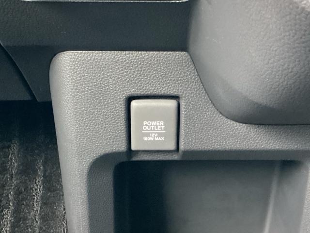 �y�A�N�Z�T���[�\�P�b�g�i�d���\�P�b�g�j�z�d������P�[�u�����Ȃ��΁A�X�}�[�g�t�H���Ȃǂ̓d�q�@��̏[�d�Ȃǂ��s�����Ƃ��ł��܂��B�Q�[���@���A�J�����̏[�d�ɂ��֗��ł��ˁB