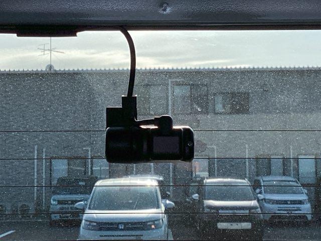 Ｎ－ＢＯＸ ファッションスタイル　ＨｏｎｄａＣＯＮＮＥＣＴｆｏｒＧａｔｈｅｒｓ＋ナビ装着用スペシャルパッケージ　ワンオーナー車　ＵＳＢ接続　フルオートエアコン　Ｂカメラ　ＥＴＣ車載器　ＬＥＤライト　カーテンエアバック　キーフリー（14枚目）