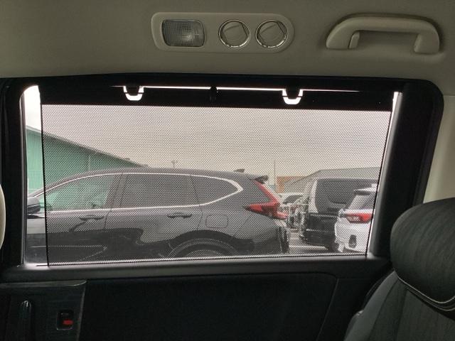 ���[���T���V�F�[�h�͓������̂܂Ԃ��������炰�A�v���C�o�V�[�̕ی�ɂ��𗧂��܂��B