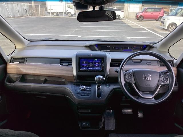 フリード G・ホンダセンシング ETC/純正ナビ/バックモニター/ホンダセンシング W電動ドア キーフリ スマートキーシステム イモビ USBポート カラーバックモニター 横滑防止装置 LEDランプ 整備点検記録簿 エアコン SRS(2枚目)