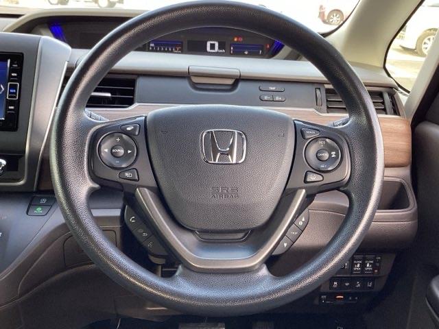 フリード G・ホンダセンシング ETC/純正ナビ/バックモニター/ホンダセンシング W電動ドア キーフリ スマートキーシステム イモビ USBポート カラーバックモニター 横滑防止装置 LEDランプ 整備点検記録簿 エアコン SRS(15枚目)