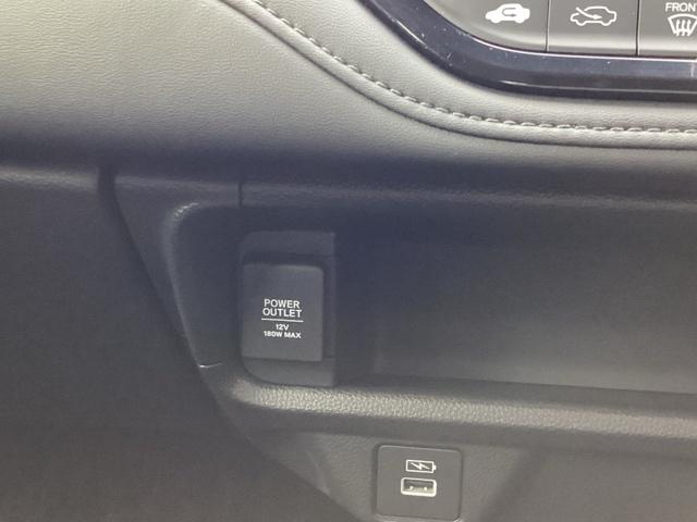 WR-V Z+ブラックスタイル HondaCONNECTforGathers+ナビ装着用スペシャルパッケージ/BLACKSTYLE専用装備 キーフリー サイドエアバック フルセグテレビ 横滑り防止機能 バックカメラ USB ABS(22枚目)