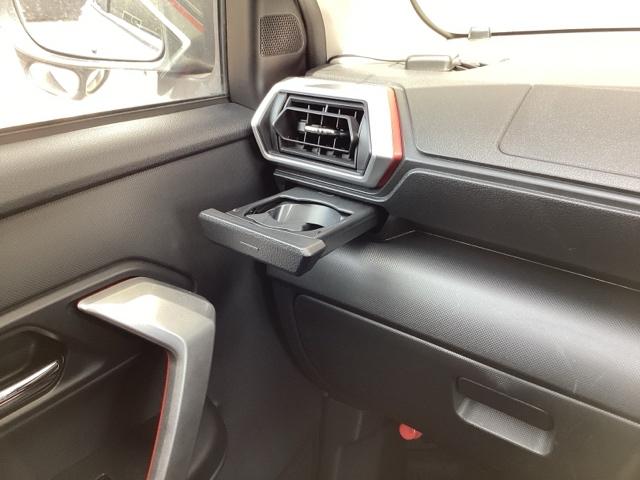 ライズ Ｇ　ＥＴＣ／メモリーナビ　スマキー　Ｉストップ　ＶＳＣ　盗難防止　ナビＴＶ　パワステ　エアバッグ　パワーウィンドウ　ＬＥＤヘッド　オートエアコン　サイドエアバック　ＡＢＳ　リモコンキー　地上デジタル（26枚目）