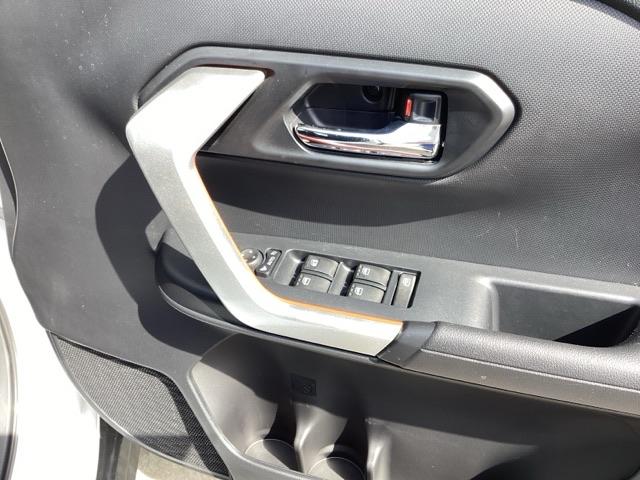 ライズ Ｇ　ＥＴＣ／メモリーナビ　スマキー　Ｉストップ　ＶＳＣ　盗難防止　ナビＴＶ　パワステ　エアバッグ　パワーウィンドウ　ＬＥＤヘッド　オートエアコン　サイドエアバック　ＡＢＳ　リモコンキー　地上デジタル（35枚目）