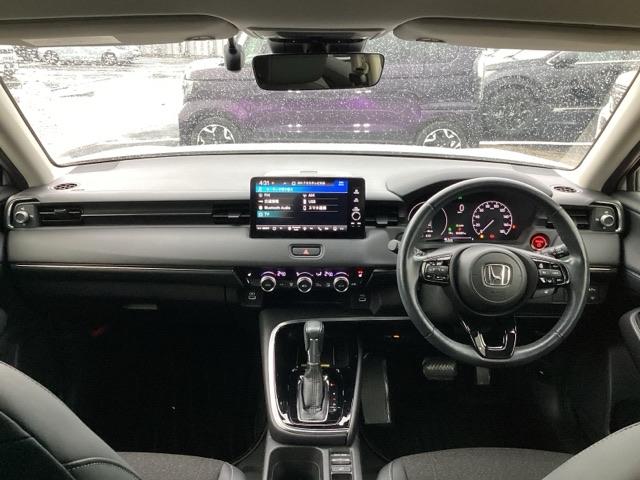 ヴェゼル ｅ：ＨＥＶＺ　ＥＴＣ／純正ナビ／バックモニター／ホンダセンシング　スマートキー＆プッシュスタート　サイドＳＲＳ　イモビ　地デジ　Ｂカメ　キーレスエントリー　Ｃソナー　ＵＳＢポート　ＰＳ　ＬＥＤライト　シートヒータ（2枚目）