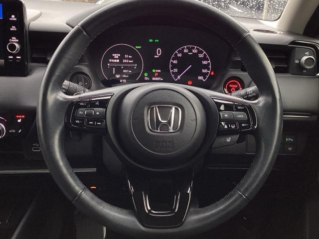 ヴェゼル ｅ：ＨＥＶＺ　ＥＴＣ／純正ナビ／バックモニター／ホンダセンシング　スマートキー＆プッシュスタート　サイドＳＲＳ　イモビ　地デジ　Ｂカメ　キーレスエントリー　Ｃソナー　ＵＳＢポート　ＰＳ　ＬＥＤライト　シートヒータ（15枚目）