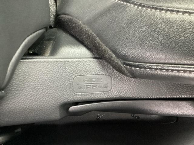 ヴェゼル ｅ：ＨＥＶＺ　ＥＴＣ／純正ナビ／バックモニター／ホンダセンシング　スマートキー＆プッシュスタート　サイドＳＲＳ　イモビ　地デジ　Ｂカメ　キーレスエントリー　Ｃソナー　ＵＳＢポート　ＰＳ　ＬＥＤライト　シートヒータ（35枚目）