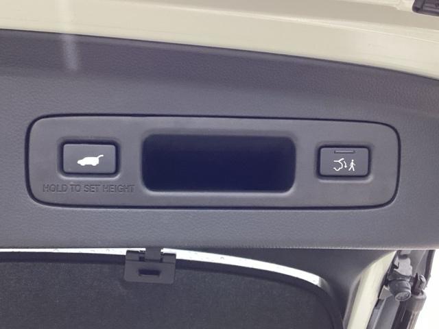 ヴェゼル ｅ：ＨＥＶＺ　ＥＴＣ／純正ナビ／バックモニター／ホンダセンシング　スマートキー＆プッシュスタート　サイドＳＲＳ　イモビ　地デジ　Ｂカメ　キーレスエントリー　Ｃソナー　ＵＳＢポート　ＰＳ　ＬＥＤライト　シートヒータ（44枚目）