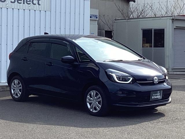 フィット ｅ：ＨＥＶホーム　ＥＴＣ／ディスプレイオーディオ／バックモニター／ホンダセンシング　ワンセグ　前後ソナー　バックビューモニター　Ｗエアバッグ　Ｉ－ＳＴＯＰ　ＬＥＤヘットライト　クルーズコントロール　スマキー　エアバッグ（7枚目）