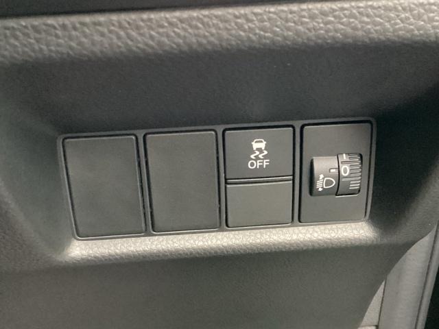 フィット ｅ：ＨＥＶホーム　ＥＴＣ／ディスプレイオーディオ／バックモニター／ホンダセンシング　ワンセグ　前後ソナー　バックビューモニター　Ｗエアバッグ　Ｉ－ＳＴＯＰ　ＬＥＤヘットライト　クルーズコントロール　スマキー　エアバッグ（30枚目）