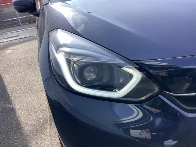 フィット ｅ：ＨＥＶホーム　ＥＴＣ／ディスプレイオーディオ／バックモニター／ホンダセンシング　ワンセグ　前後ソナー　バックビューモニター　Ｗエアバッグ　Ｉ－ＳＴＯＰ　ＬＥＤヘットライト　クルーズコントロール　スマキー　エアバッグ（44枚目）