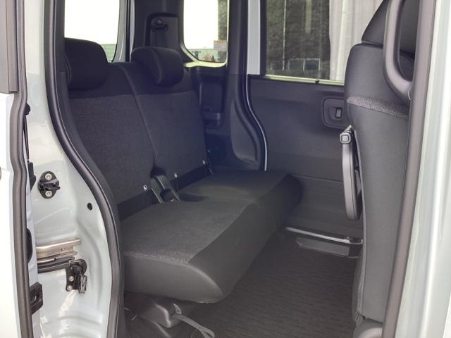 N-BOXカスタム ベースグレード 運転席&助手席シートヒーター/メモリーナビ/LEDヘッドライト 1オーナー USB フルセグテレビ ISTOP LEDライト Bカメラ オートエアコン ベンチS 前席シートヒーター Sキー ETC(18枚目)